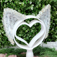 Load image into Gallery viewer, Geode White Marble Cat Ears