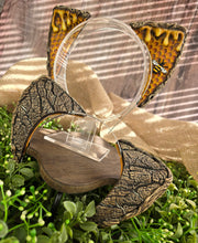 Load image into Gallery viewer, Honeycomb Cat Ears